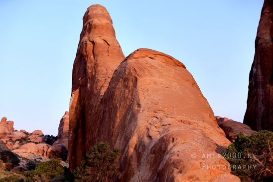 Arches_National_Park_Moab_Utah_USA_Turret_Arch_and_Window_landscape_nature_Photography_005_Canon_EOS_R5_Mark_II.JPG