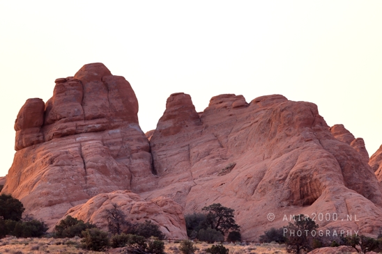 Arches_National_Park_Moab_Utah_USA_Turret_Arch_and_Window_landscape_nature_Photography_007_Canon_EOS_R5_Mark_II.JPG