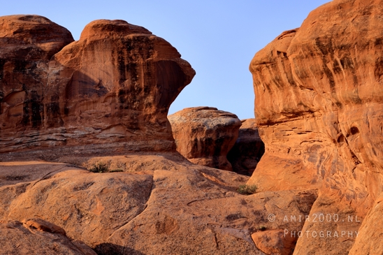 Arches_National_Park_Moab_Utah_USA_Turret_Arch_and_Window_landscape_nature_Photography_100_Canon_EOS_R5_Mark_II.JPG