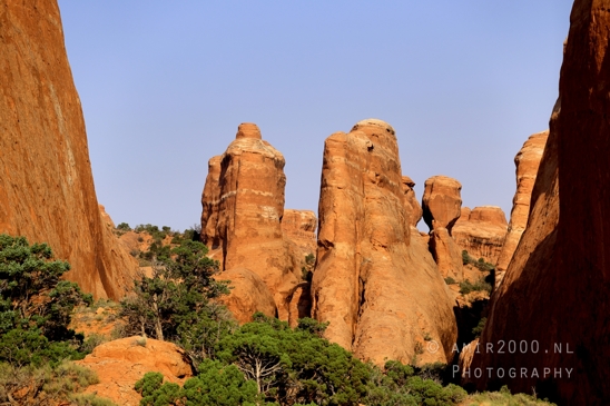 Arches_National_Park_Moab_Utah_USA_Turret_Arch_and_Window_landscape_nature_Photography_110_Canon_EOS_R5_Mark_II.JPG