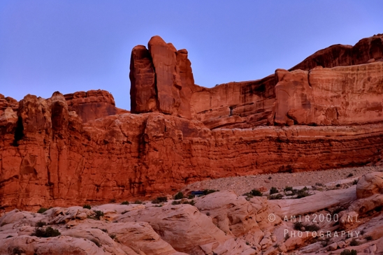 Arches_National_Park_Moab_Utah_USA_and_rock_formations_red_cliffs_landscape_nature_Photography_001_Canon_EOS_R5_Mark_II.JPG