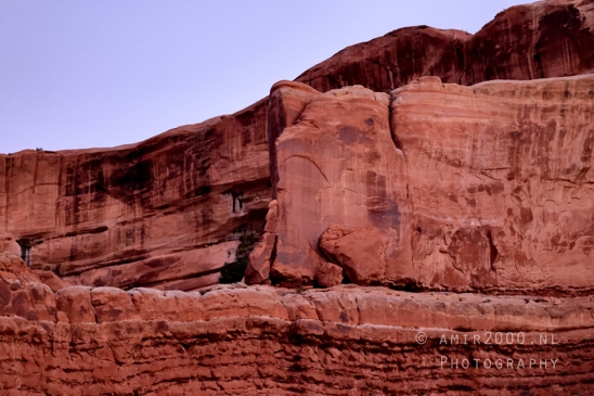Arches_National_Park_Moab_Utah_USA_and_rock_formations_red_cliffs_landscape_nature_Photography_002_Canon_EOS_R5_Mark_II.JPG