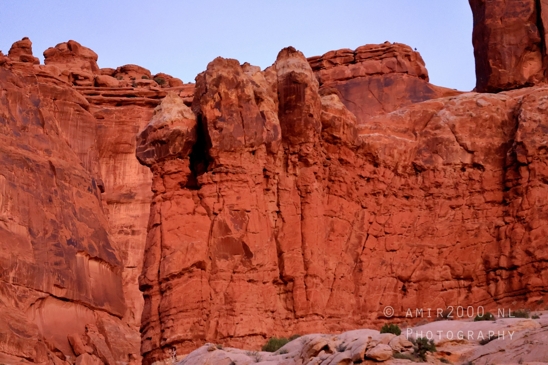 Arches_National_Park_Moab_Utah_USA_and_rock_formations_red_cliffs_landscape_nature_Photography_003_Canon_EOS_R5_Mark_II.JPG