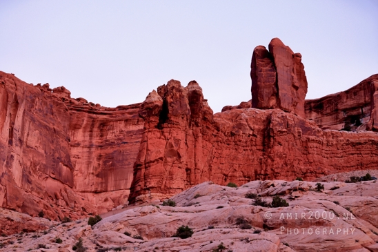 Arches_National_Park_Moab_Utah_USA_and_rock_formations_red_cliffs_landscape_nature_Photography_005_Canon_EOS_R5_Mark_II.JPG
