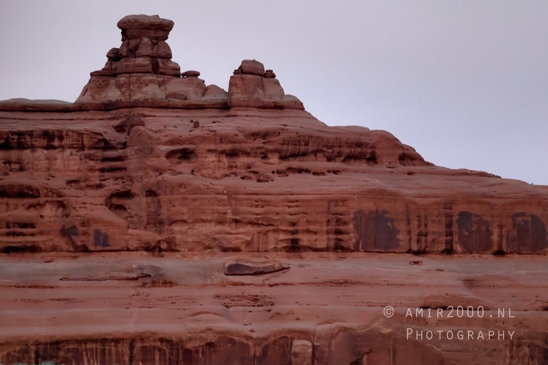 Arches_National_Park_Moab_Utah_USA_and_rock_formations_red_cliffs_landscape_nature_Photography_021_Canon_EOS_R5_Mark_II.JPG