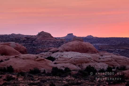 Arches_National_Park_Moab_Utah_USA_and_rock_formations_red_cliffs_landscape_nature_Photography_027_Canon_EOS_R5_Mark_II.JPG
