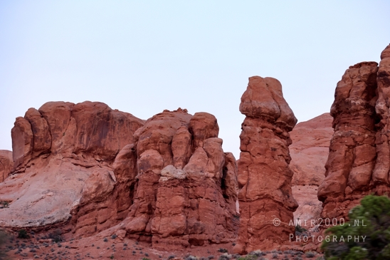 Arches_National_Park_Moab_Utah_USA_and_rock_formations_red_cliffs_landscape_nature_Photography_031_Canon_EOS_R5_Mark_II.JPG