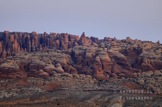Arches_National_Park_Moab_Utah_USA_and_rock_formations_red_cliffs_landscape_nature_Photography_039_Canon_EOS_R5_Mark_II.JPG