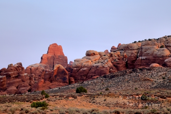 Arches_National_Park_Moab_Utah_USA_and_rock_formations_red_cliffs_landscape_nature_Photography_044_Canon_EOS_R5_Mark_II.JPG