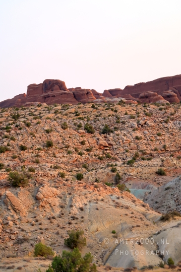 Arches_National_Park_Moab_Utah_USA_and_rock_formations_red_cliffs_landscape_nature_Photography_049_Canon_EOS_R5_Mark_II.JPG
