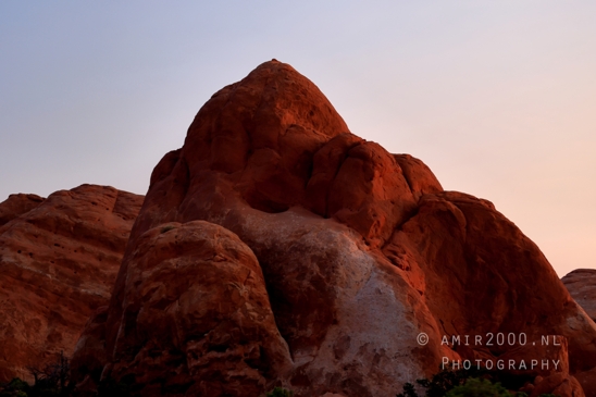 Arches_National_Park_Moab_Utah_USA_and_rock_formations_red_cliffs_landscape_nature_Photography_064_Canon_EOS_R5_Mark_II.JPG