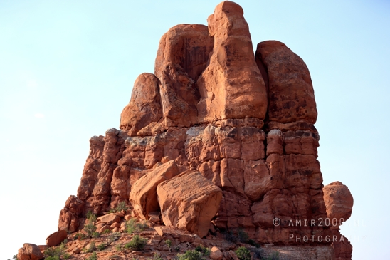 Arches_National_Park_Moab_Utah_USA_and_rock_formations_red_cliffs_landscape_nature_Photography_101_Canon_EOS_R5_Mark_II.JPG