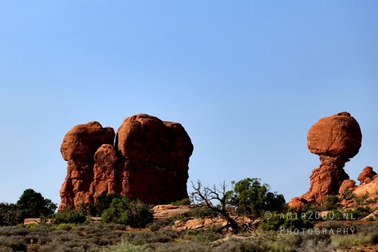 Arches_National_Park_Moab_Utah_USA_and_rock_formations_red_cliffs_landscape_nature_Photography_102_Canon_EOS_R5_Mark_II.JPG