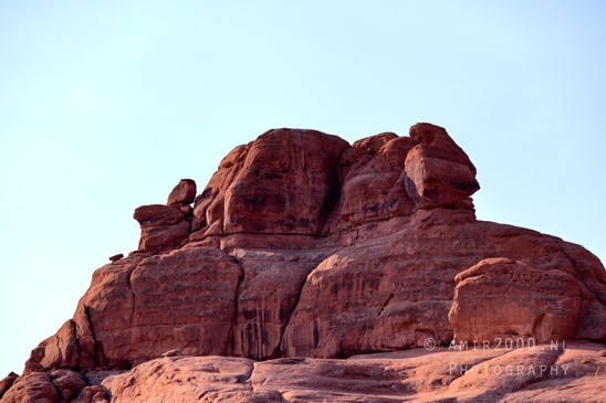Arches_National_Park_Moab_Utah_USA_and_rock_formations_red_cliffs_landscape_nature_Photography_109_Canon_EOS_R5_Mark_II.JPG