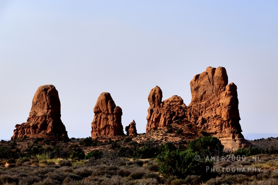 Arches_National_Park_Moab_Utah_USA_and_rock_formations_red_cliffs_landscape_nature_Photography_124_Canon_EOS_R5_Mark_II.JPG