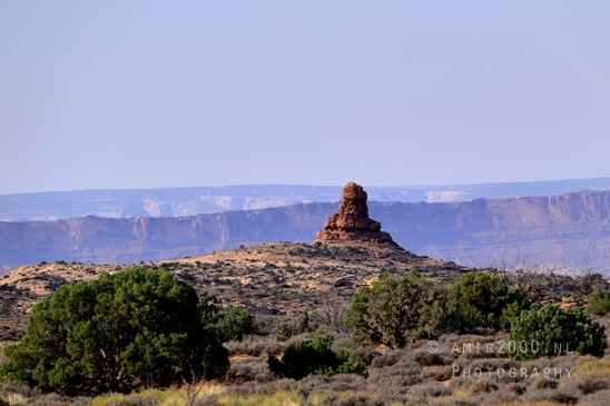 Arches_National_Park_Moab_Utah_USA_and_rock_formations_red_cliffs_landscape_nature_Photography_130_Canon_EOS_R5_Mark_II.JPG