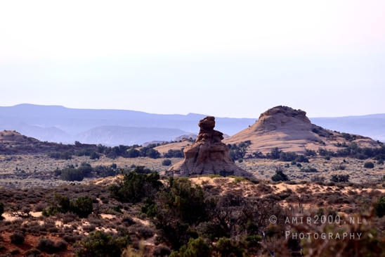Arches_National_Park_Moab_Utah_USA_and_rock_formations_red_cliffs_landscape_nature_Photography_150_Canon_EOS_R5_Mark_II.JPG