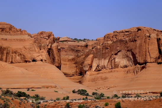 Arches_National_Park_Moab_Utah_USA_and_rock_formations_red_cliffs_landscape_nature_Photography_186_Canon_EOS_R5_Mark_II.JPG