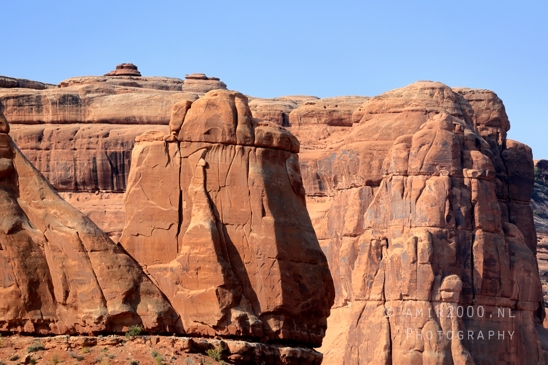 Arches_National_Park_Moab_Utah_USA_and_rock_formations_red_cliffs_landscape_nature_Photography_196_Canon_EOS_R5_Mark_II.JPG