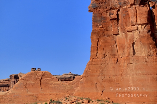 Arches_National_Park_Moab_Utah_USA_and_rock_formations_red_cliffs_landscape_nature_Photography_198_Canon_EOS_R5_Mark_II.JPG