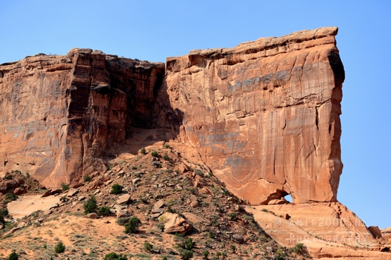 Arches_National_Park_Moab_Utah_USA_and_rock_formations_red_cliffs_landscape_nature_Photography_201_Canon_EOS_R5_Mark_II.JPG