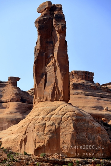 Arches_National_Park_Moab_Utah_USA_and_rock_formations_red_cliffs_landscape_nature_Photography_203_Canon_EOS_R5_Mark_II.JPG