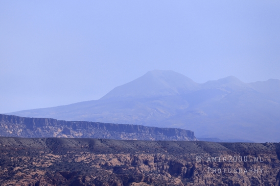Arches_National_Park_Moab_Utah_USA_and_rock_formations_red_cliffs_landscape_nature_Photography_223_Canon_EOS_R5_Mark_II.JPG