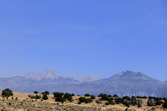 Arches_National_Park_Moab_Utah_USA_and_rock_formations_red_cliffs_landscape_nature_Photography_246_Canon_EOS_R5_Mark_II.JPG