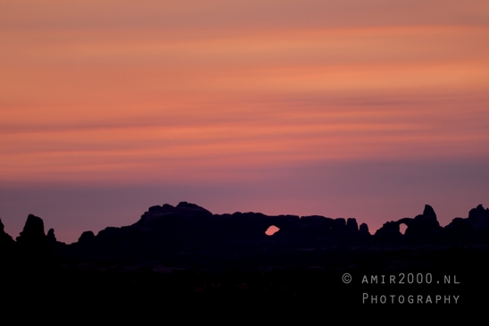 Arches_National_Park_sunrise_colors_Moab_Utah_USA_landscape_nature_Photography_026_Canon_EOS_R5_Mark_II.JPG
