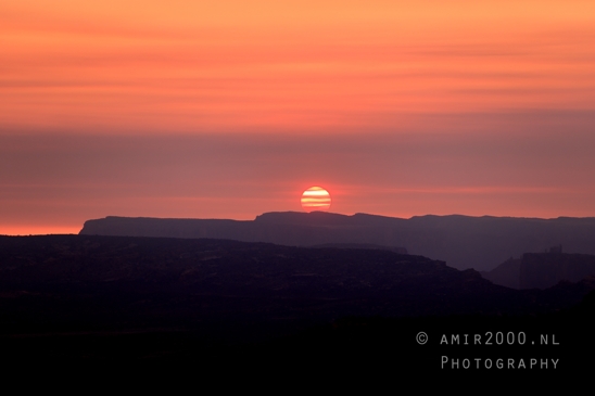 Arches_National_Park_sunrise_colors_Moab_Utah_USA_landscape_nature_Photography_028_Canon_EOS_R5_Mark_II.JPG