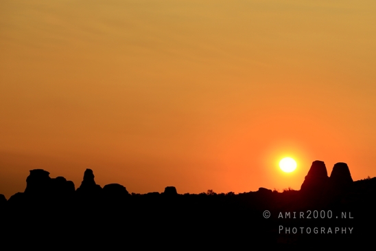 Arches_National_Park_sunrise_colors_Moab_Utah_USA_landscape_nature_Photography_056_Canon_EOS_R5_Mark_II.JPG