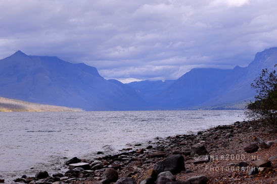Lake_McDonald_Glacier_National_Park_Montana_USA_reflection_landscape_nature_Photography_002_Canon_EOS_R5_Mark_II.JPG