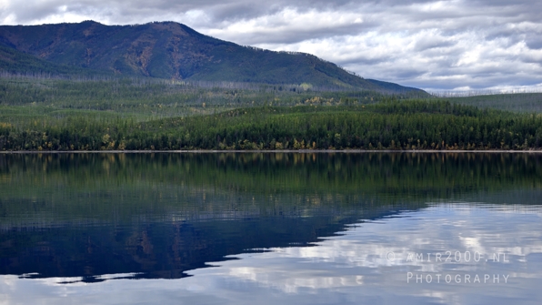 Lake_McDonald_Glacier_National_Park_Montana_USA_reflection_landscape_nature_Photography_033_Canon_EOS_R5_Mark_II.JPG