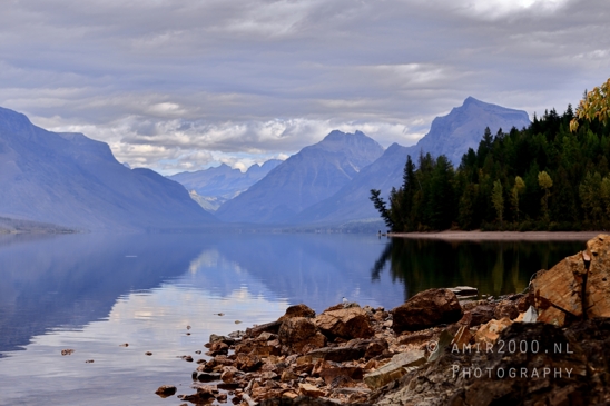 Lake_McDonald_Glacier_National_Park_Montana_USA_reflection_landscape_nature_Photography_037_Canon_EOS_R5_Mark_II.JPG