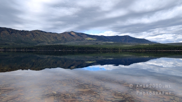 Lake_McDonald_Glacier_National_Park_Montana_USA_reflection_landscape_nature_Photography_041_Canon_EOS_R5_Mark_II.JPG
