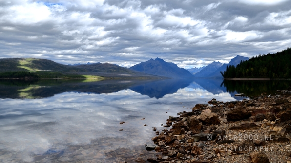 Lake_McDonald_Glacier_National_Park_Montana_USA_reflection_landscape_nature_Photography_045_Canon_EOS_R5_Mark_II.JPG