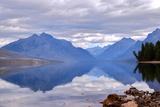 Lake_McDonald_Glacier_National_Park_Montana_USA_reflection_landscape_nature_Photography_050_Canon_EOS_R5_Mark_II.JPG