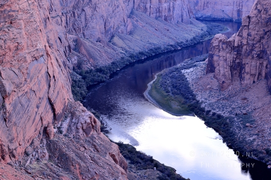 Glen_Canyon_Dam_Overlook_Page_Arizona_USA_Colorado_River_at_Sunset_nature_colors_landscape_Photography_019_Canon_EOS_R5_Mark_II.JPG
