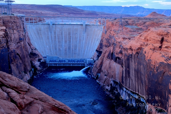 Glen_Canyon_Dam_Overlook_Page_Arizona_USA_Colorado_River_at_Sunset_nature_colors_landscape_Photography_025_Canon_EOS_R5_Mark_II.JPG