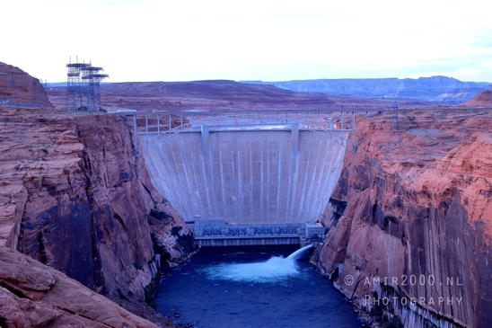 Glen_Canyon_Dam_Overlook_Page_Arizona_USA_Colorado_River_at_Sunset_nature_colors_landscape_Photography_029_Canon_EOS_R5_Mark_II.JPG