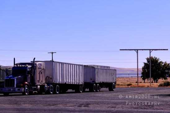 Open_Road_Western_USA_Highway_Motorcycles_Cars_Trucks_And_Scenes_Photography_035_Canon_EOS_R5_Mark_II.JPG