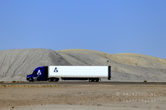 Open_Road_Western_USA_Highway_Motorcycles_Cars_Trucks_And_Scenes_Photography_179_Canon_EOS_R5_Mark_II.JPG
