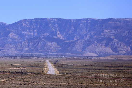 SLC_Utah_to_Page_Arizona_Navajo_Reservation_USA_Road_Trip_Landscape_Photography_Western_Nature_008_Canon_EOS_R5_Mark_II.JPG