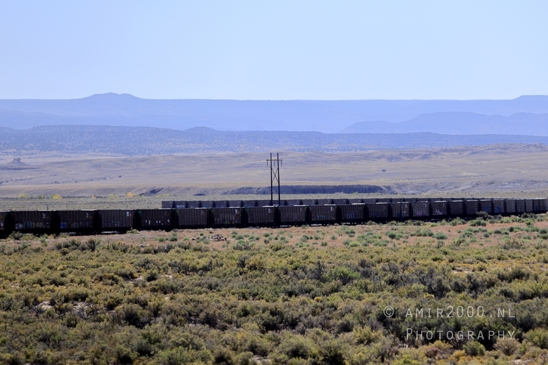 SLC_Utah_to_Page_Arizona_Navajo_Reservation_USA_Road_Trip_Landscape_Western_Nature_Photography_317_Canon_EOS_R5_Mark_II.JPG