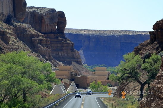 SLC_Utah_to_Page_Arizona_Navajo_Reservation_USA_Road_Trip_Landscape_Western_Nature_Photography_376_Canon_EOS_R5_Mark_II.JPG