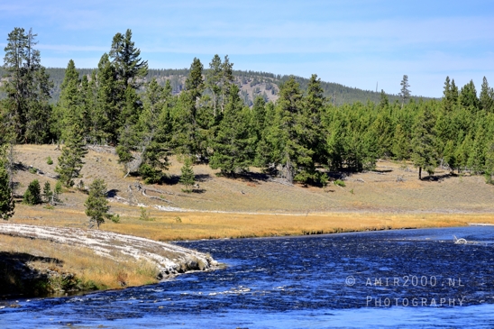 Grand_Prismatic_Spring_Yellowstone_National_Park_Wyoming_USA_landscape_nature_And_Teton_Photography_001_Canon_EOS_R5_Mark_II.JPG