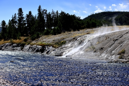Grand_Prismatic_Spring_Yellowstone_National_Park_Wyoming_USA_landscape_nature_And_Teton_Photography_007_Canon_EOS_R5_Mark_II.JPG