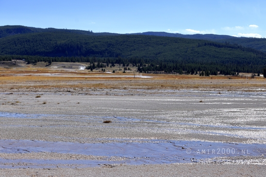 Grand_Prismatic_Spring_Yellowstone_National_Park_Wyoming_USA_landscape_nature_And_Teton_Photography_042_Canon_EOS_R5_Mark_II.JPG