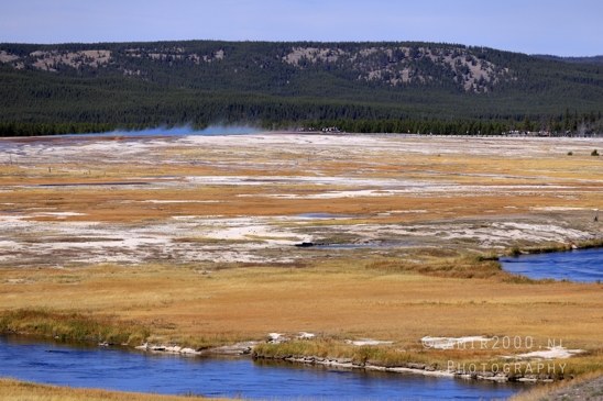Grand_Prismatic_Spring_Yellowstone_National_Park_Wyoming_USA_landscape_nature_And_Teton_Photography_118_Canon_EOS_R5_Mark_II.JPG