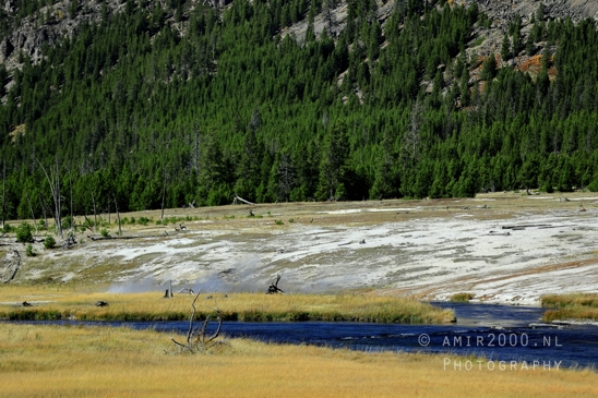 Grand_Prismatic_Spring_Yellowstone_National_Park_Wyoming_USA_landscape_nature_And_Teton_Photography_124_Canon_EOS_R5_Mark_II.JPG